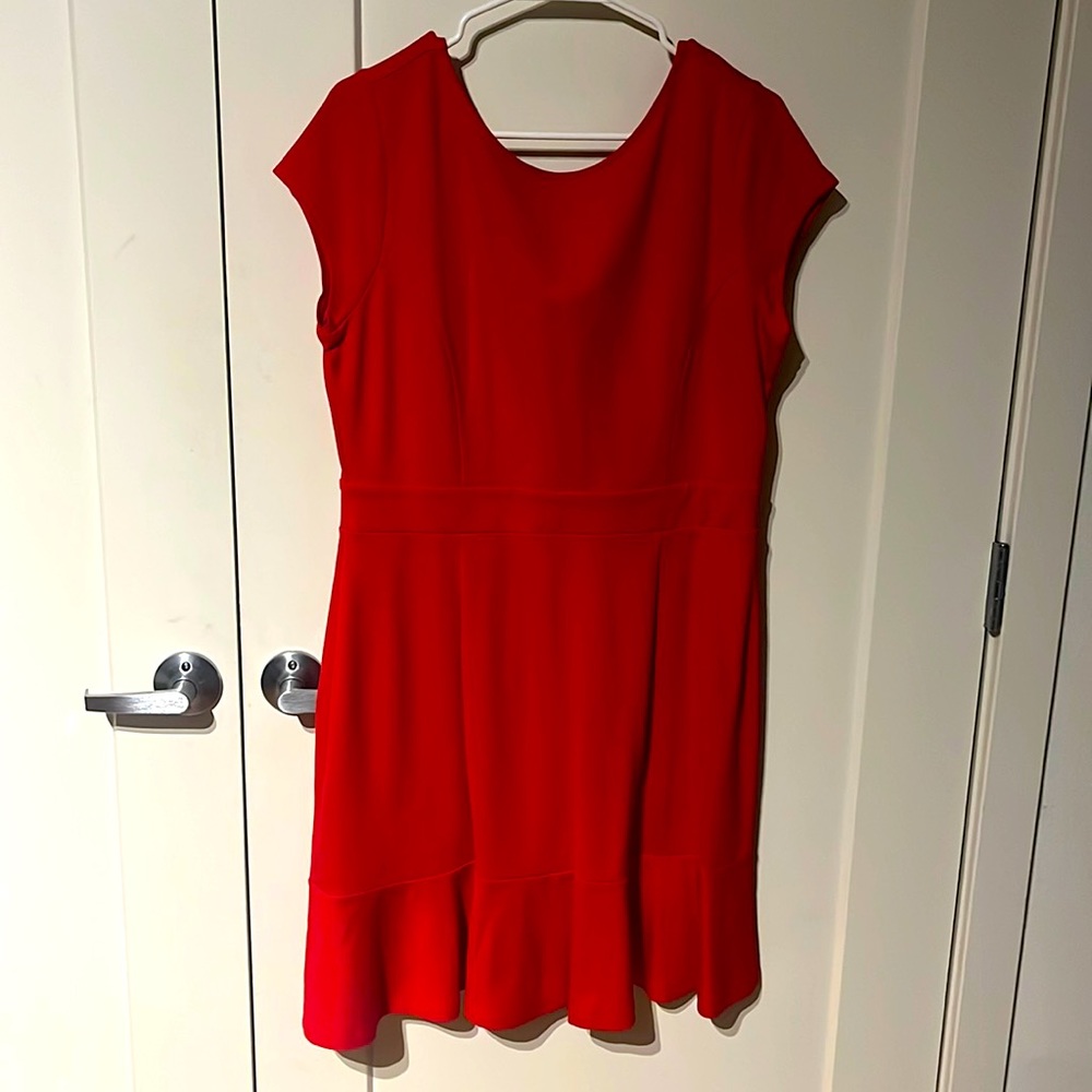 Loft dress size 10, stretchy fabric, brand new